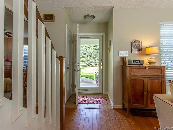 2nd image of 810 Brassie Way