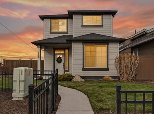 3899 SW Coyote Pl, Redmond, OR 97756
