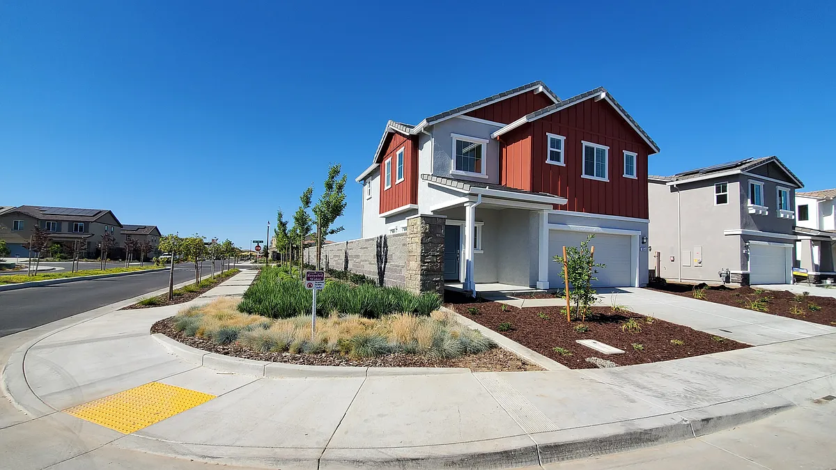 Building Photo - 9241 Farmstead Cir