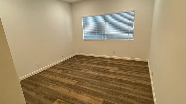 2 bed, 1050 sqft, $2,800 — Photo 4