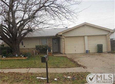 1st image of 3428 Daniel Dr