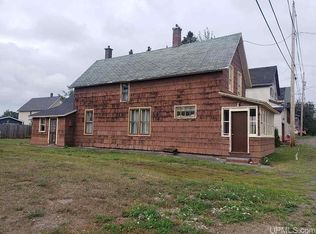 25933 Cedar St, Calumet, MI 49913