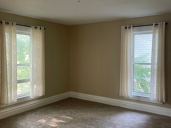 3rd image of 849 S Macarthur Blvd Floor 2