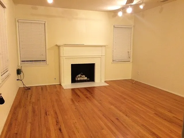 5319 E Ebell St — Photo 2