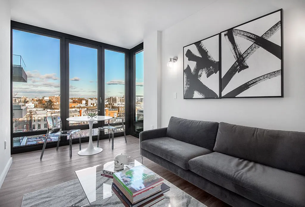 licさん専用 AXIS LIC at 36-27 31st Street in Long Island City : Sales