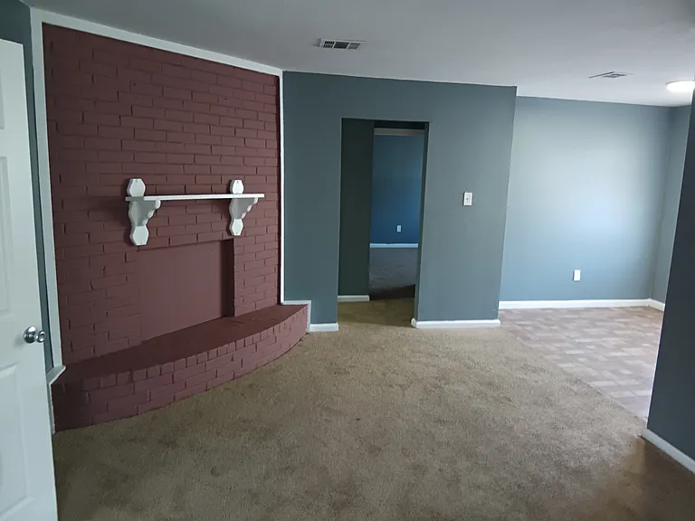 11627 Fleming Dr — Photo 15