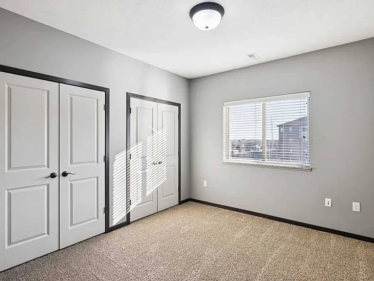 The Flats at 84 — Photo 174