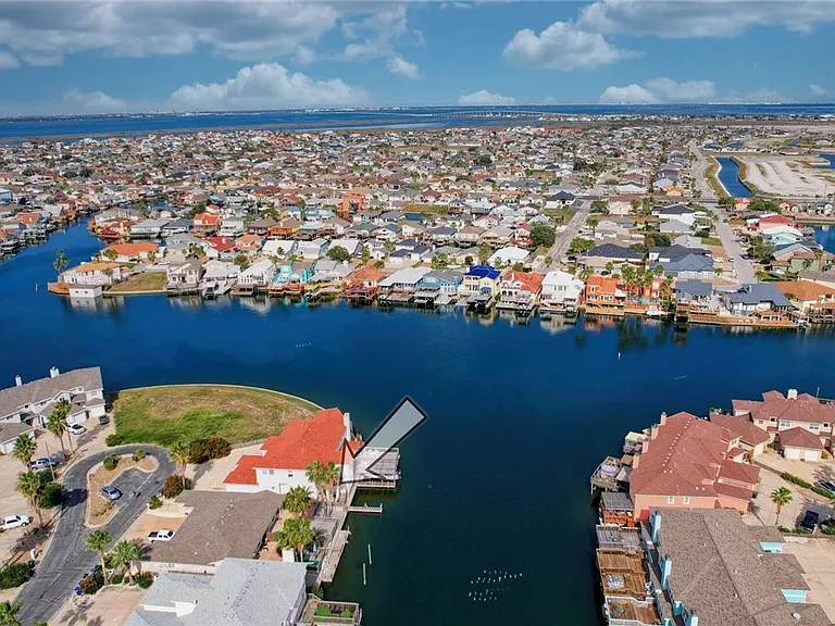 15410 Grass Cay Ct — Photo 8