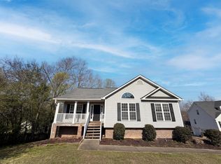 6937 Bucksland Dr, Ooltewah, TN 37363