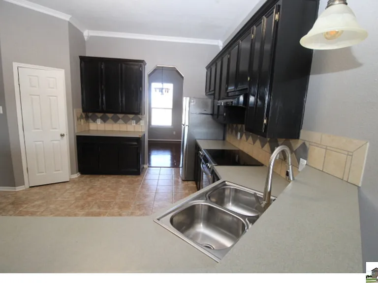 775 Cactus Ln — Photo 5
