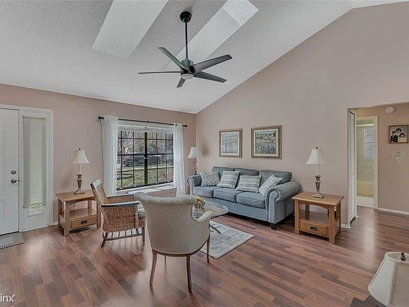 5th image of 7253 Abbey Ln