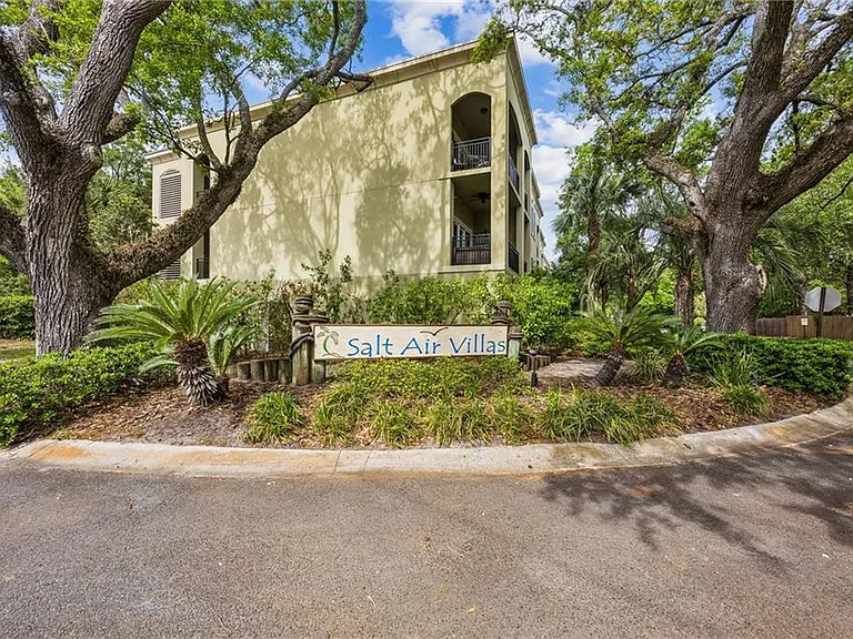 150 Salt Air Dr #303 — Photo 4