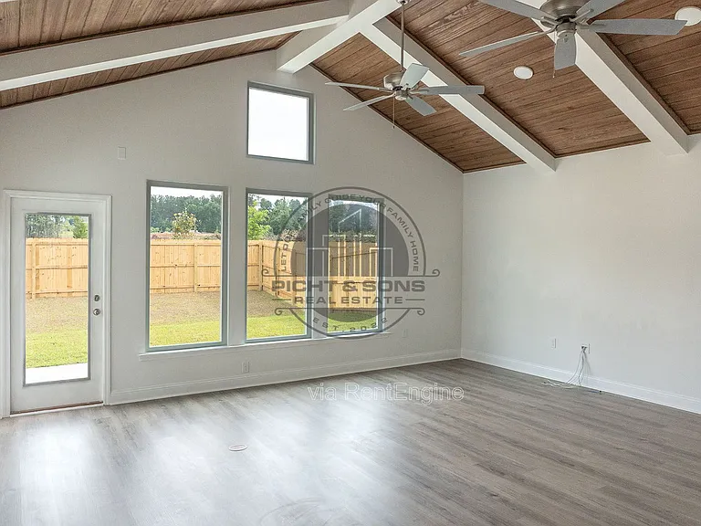 1414 Landon Hills Dr — Photo 4