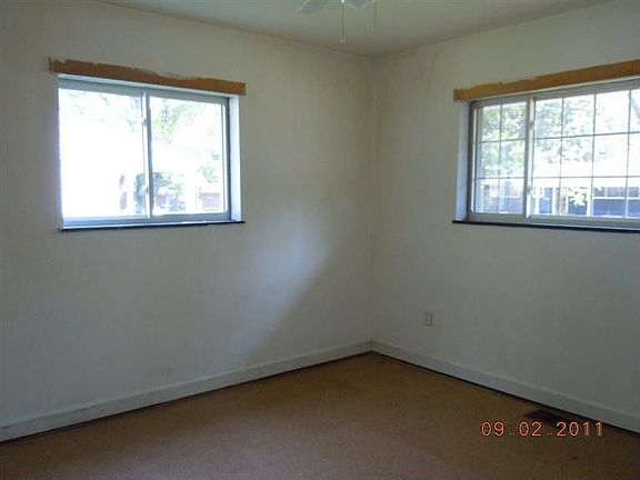 5th image of 306 Highland Ave