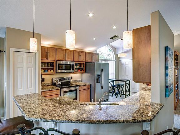 2nd image of 752 Powderhorn Cir