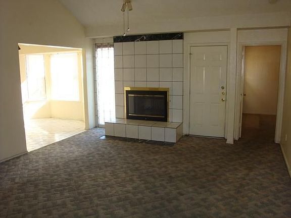 2nd image of 1015 Cresswell Dr