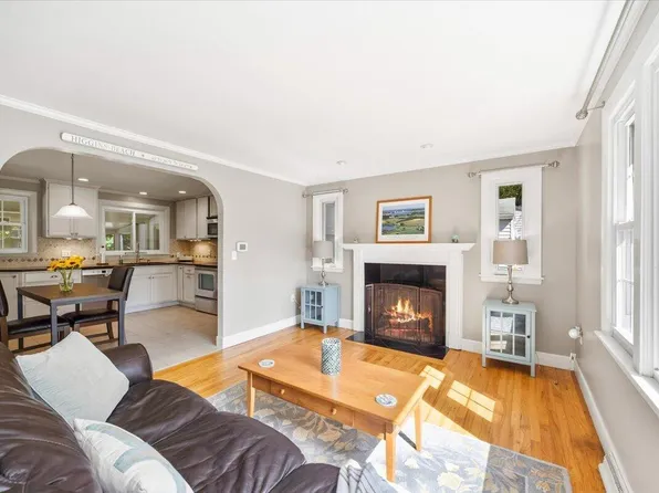 23 Robinson Road, Scarborough, ME 04074