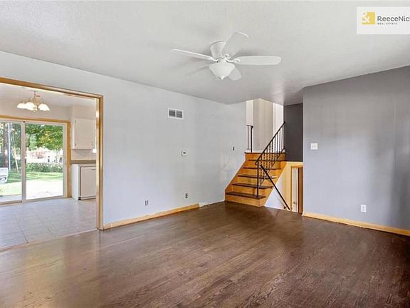 2nd image of 3703 S Greenwich Ln