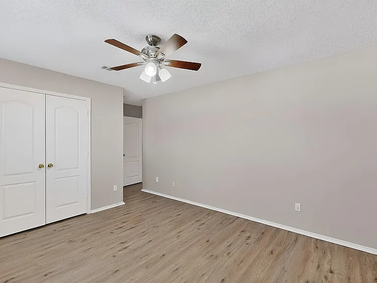 1207 Aberdeen Dr — Photo 23