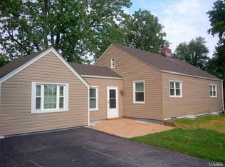 410 Old Meramec Station Rd, Ballwin, MO 63021