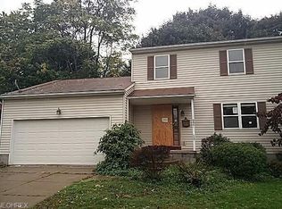 946 Lane St, Akron, OH 44307