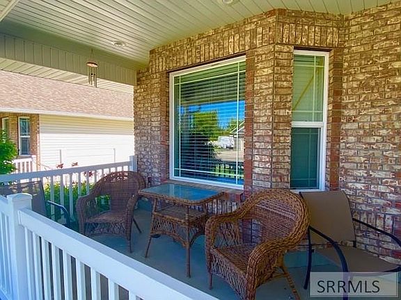 2nd image of 2449 Blue Camas Way