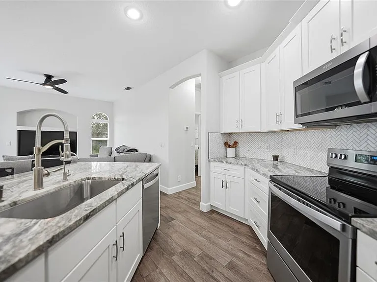 2880 Vogler Ln — Photo 9