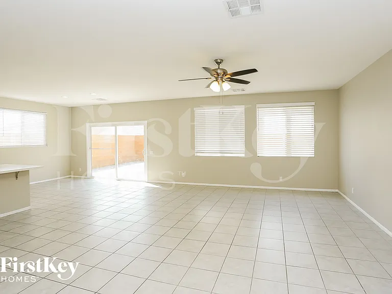 4527 Amberley Ridge Ave — Photo 2
