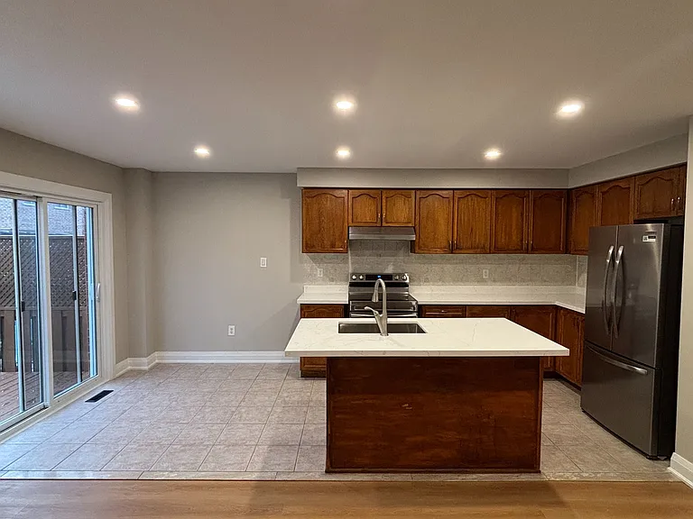 3234 Raindance Cres — Photo 10