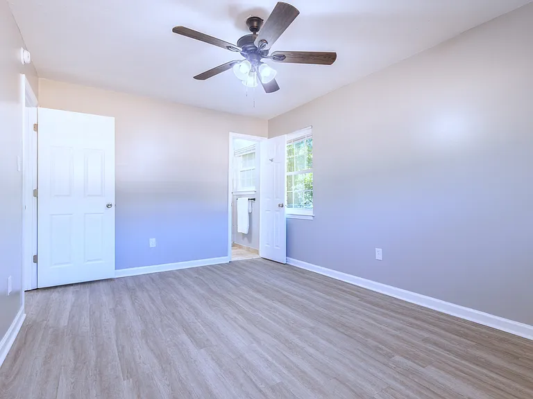 306 Floyd St — Photo 21