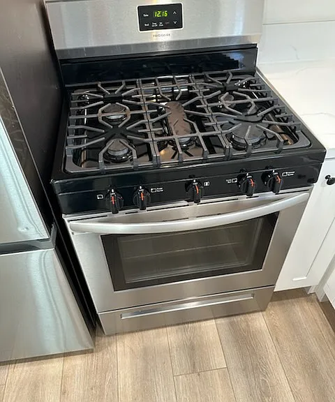 363 Roosevelt St #3 — Photo 4