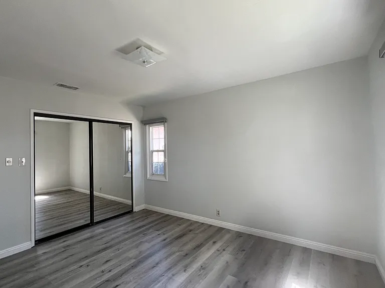 1115 S El Molino St — Photo 24