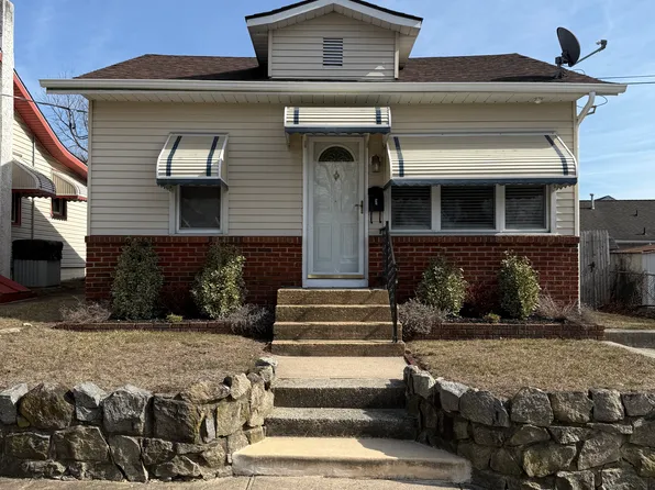 1 Centre Ave, West Deptford, NJ 08051