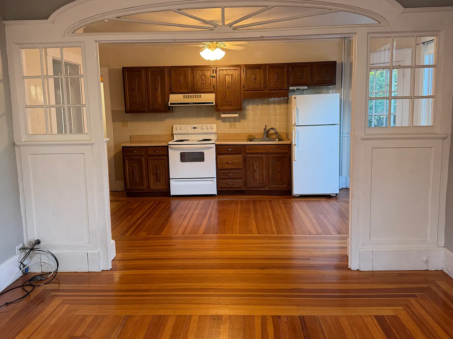1 bed, 700 sqft, $2,200 — Photo 2