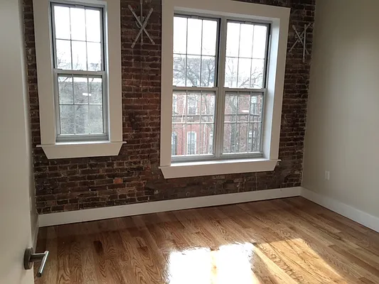 Rented by Premier Metro Realty Corp | media 13