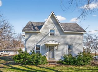 113 4th St NE, Mitchellville, IA 50169
