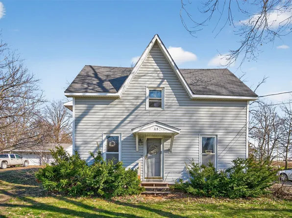 113 4th St NE, Mitchellville, IA 50169