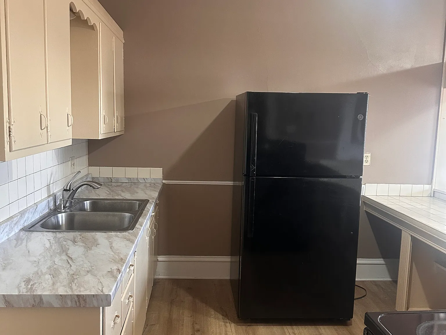2 bed, $1,350 — Photo 1