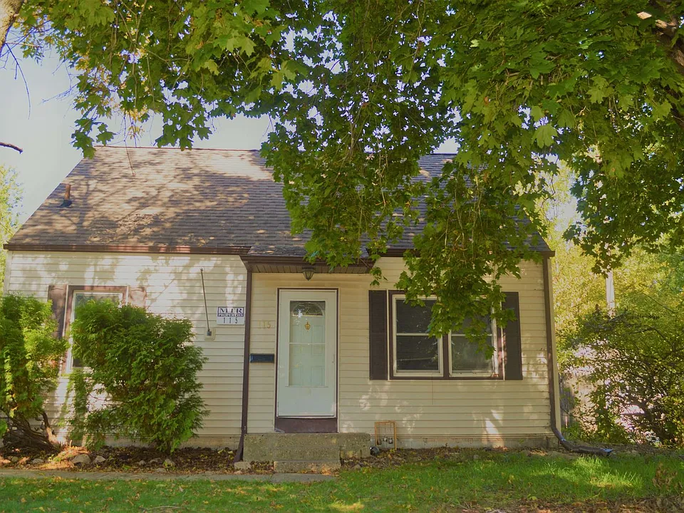 115 E 14th St