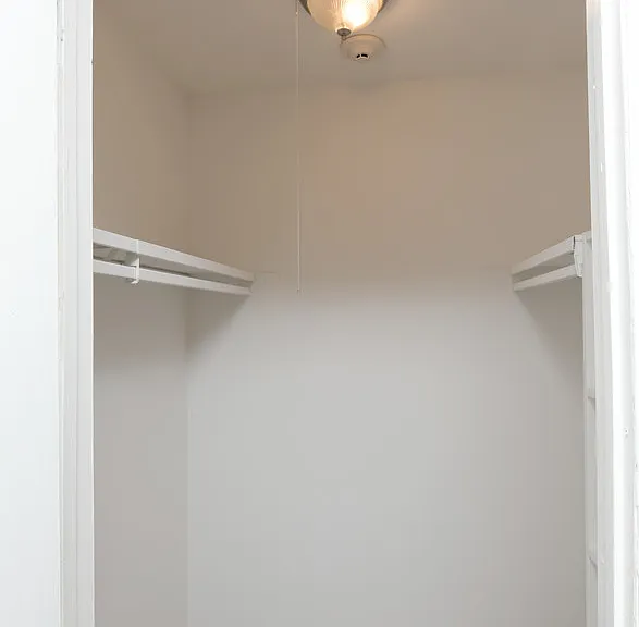 Bayside Country Club Apartments — Photo 59