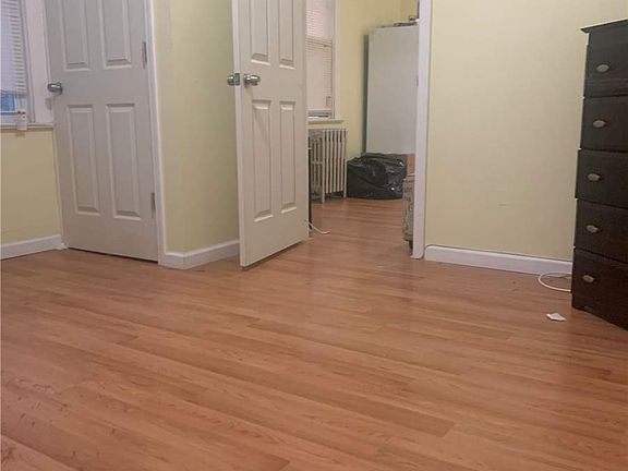 3rd image of 109-54 Liverpool St Floor 2