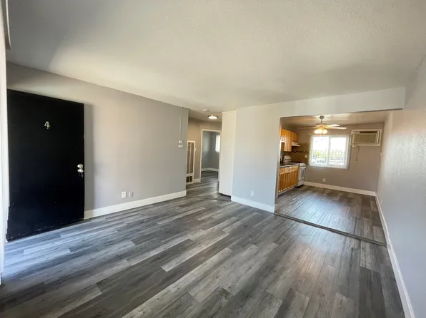 5242 College Oak Dr APT 8, Sacramento, CA 95841