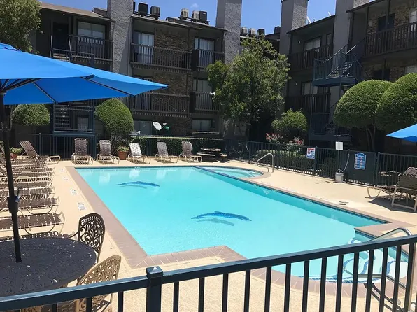 Chapel Oaks Apartments