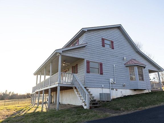 3rd image of 1393 Jones Chapel Rd