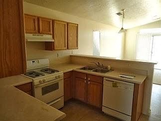 5th image of 10735 Rockcliff Dr NW