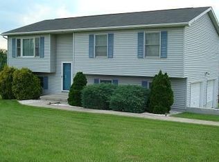174 Spartan Dr, Martinsburg, WV 25403