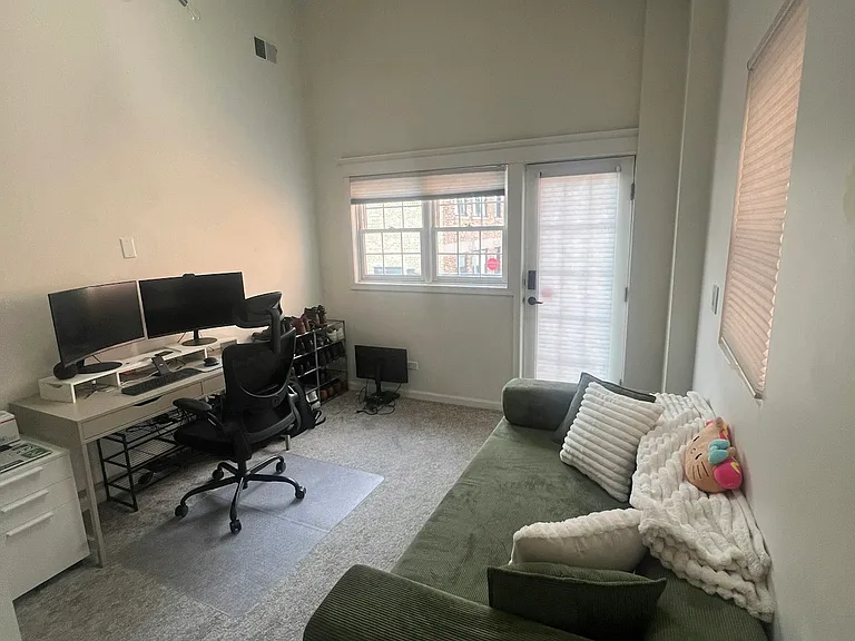 Bedroom 2/Office