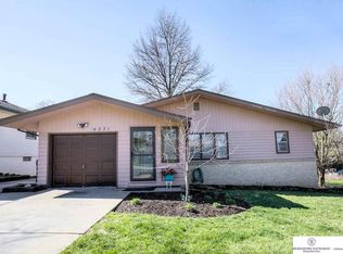 4531 O St, Omaha, NE 68117