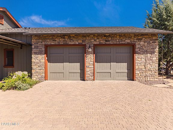 3rd image of 14772 N Holt Brothers Ln