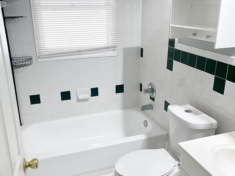 432 Sycamore Dr — Photo 6